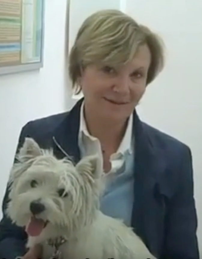  Geneva Animal Hospital, Animal Hospital Geneva,Cabinet Vétérinaire International, Geneva Veterinarian, veterinarian Geneva, Flashy with her owner